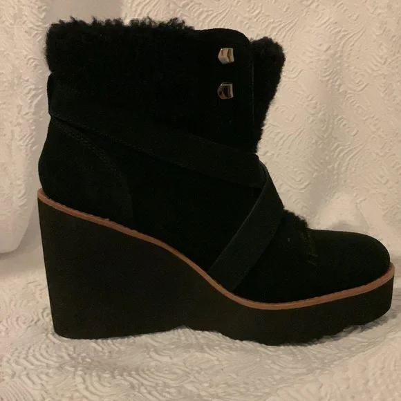 Coach Kenna Boots Black Suede Shearling size 8.5 (firm) - Picture 5 of 13